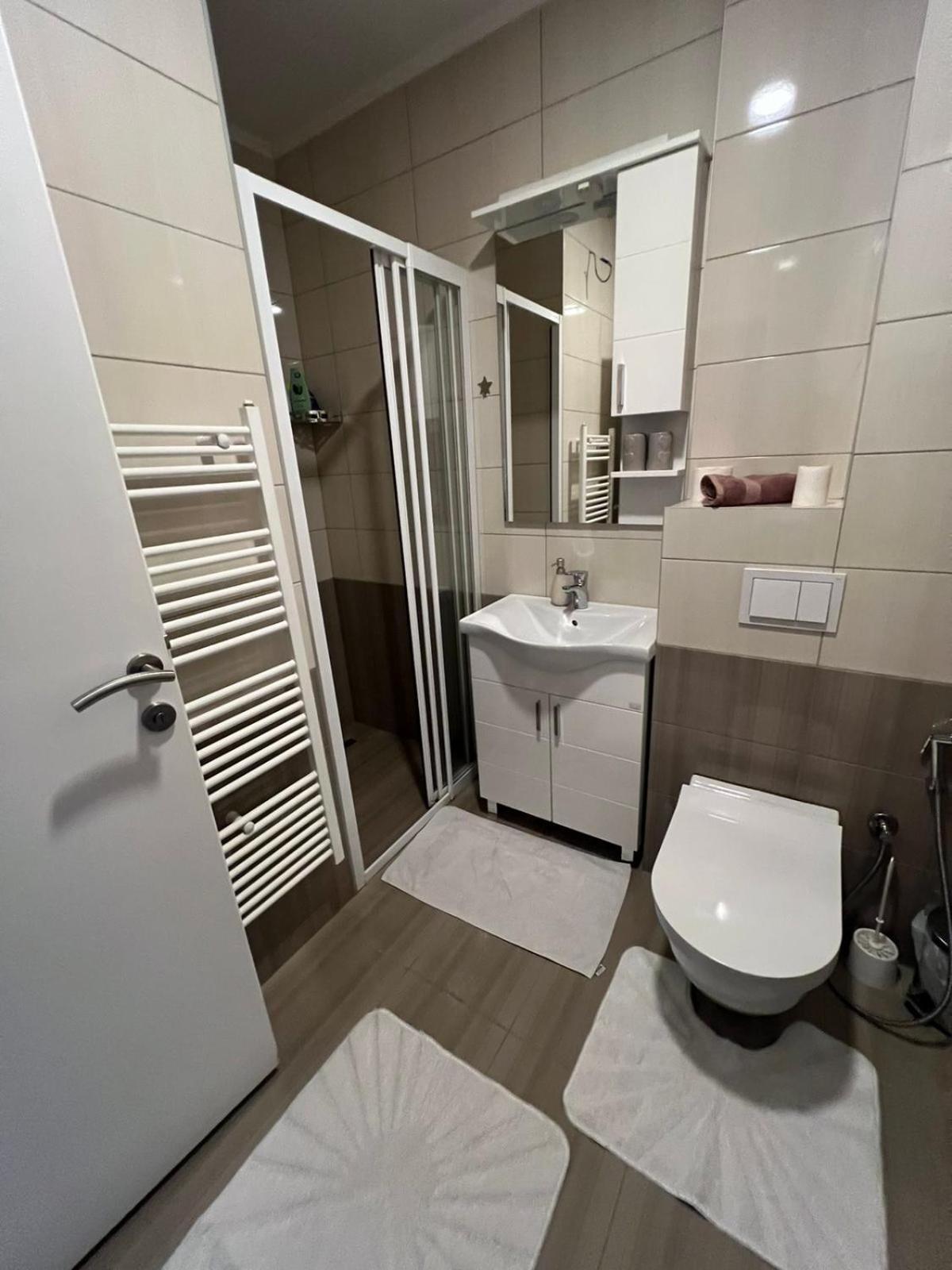 טראווניק Apartment Yesa מראה חיצוני תמונה