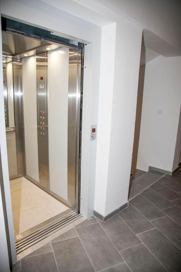 טראווניק Apartment Yesa מראה חיצוני תמונה